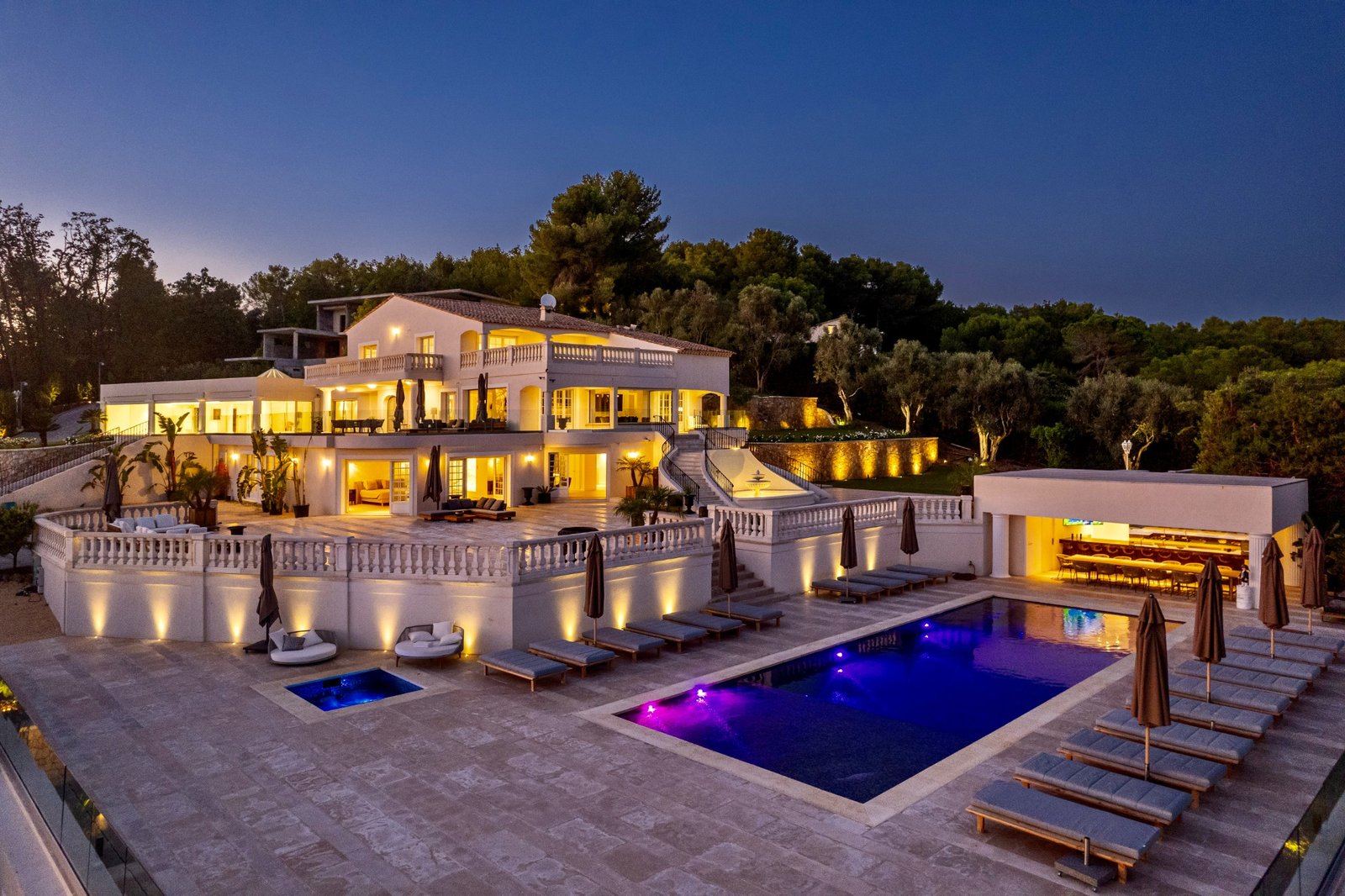 Vue globale de la villa