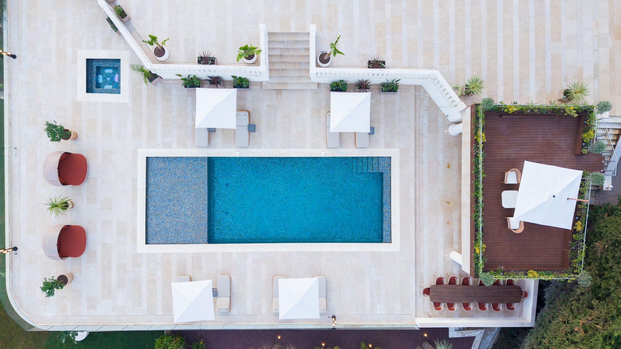 Vue aérienne de la piscine